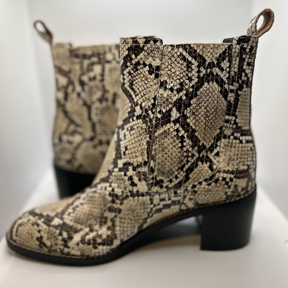 NWT Nordstrom Nohazina-Lea Caramel Snake Print Heel Ankle Boots Size: - Picture 2 of 10